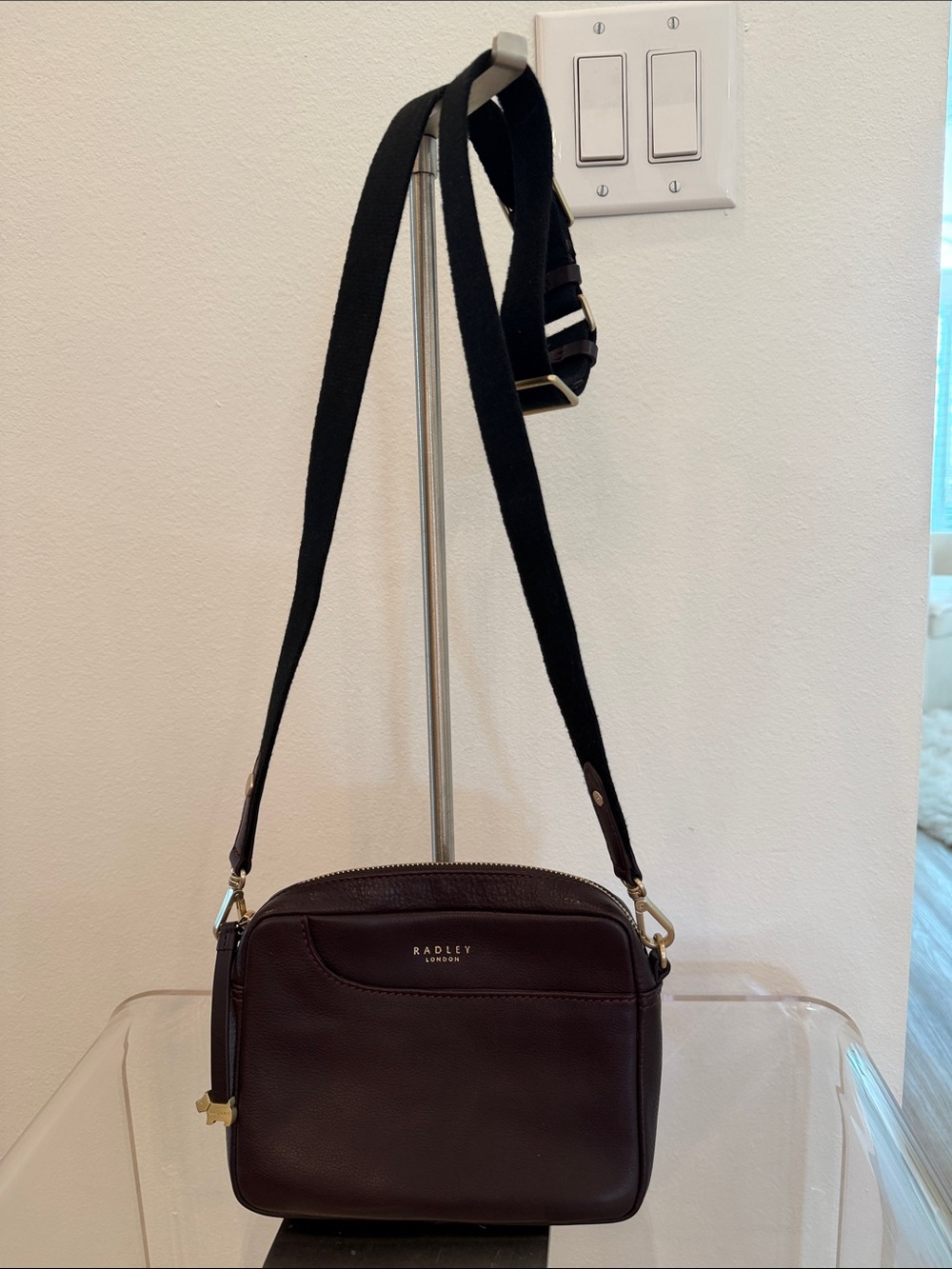 RADLEY LONDON Dark Burgundy Leather Crossbody Bag with Black Strap